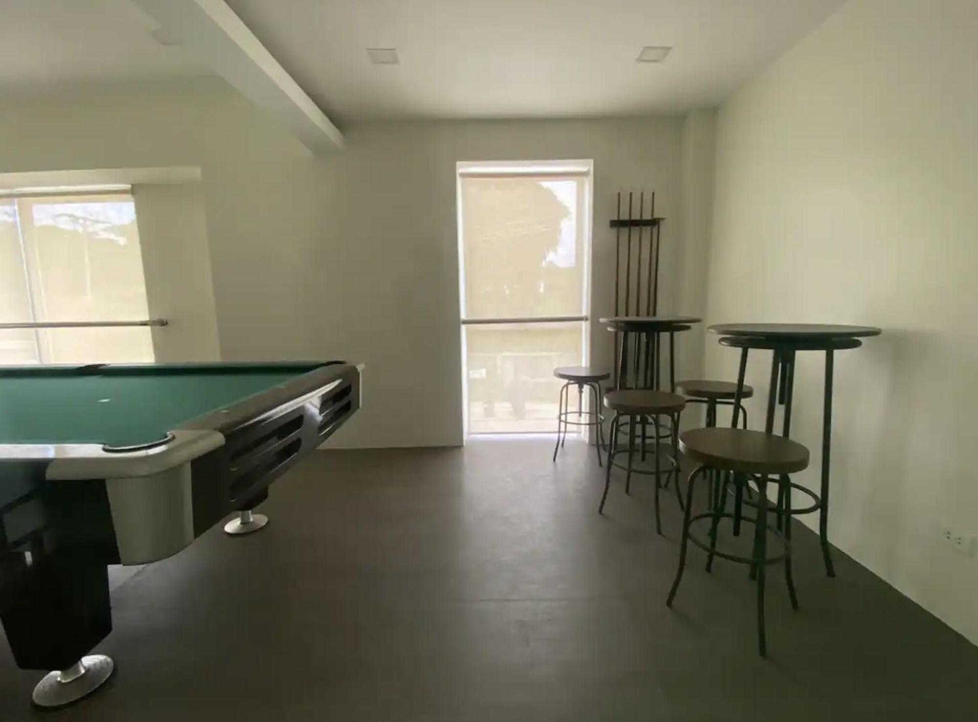 Veronica'S Homestay At Marina Spatial Condo ドゥマゲティ エクステリア 写真