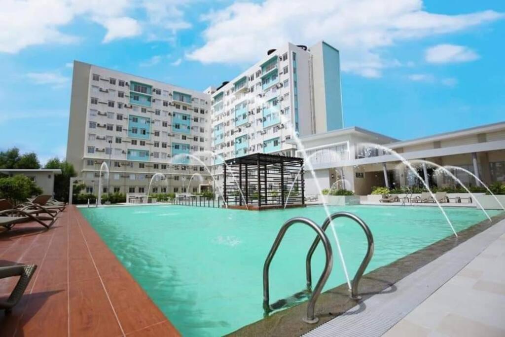 Veronica'S Homestay At Marina Spatial Condo ドゥマゲティ エクステリア 写真